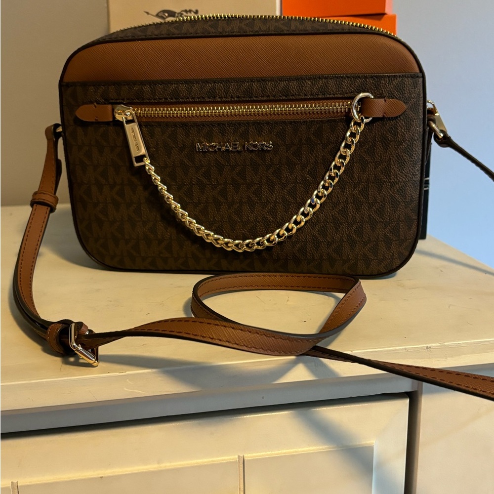 Jet Set Large Logo Crossbody Bag NWT